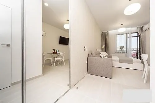 морская панорама: современные в аркадии Apartment *