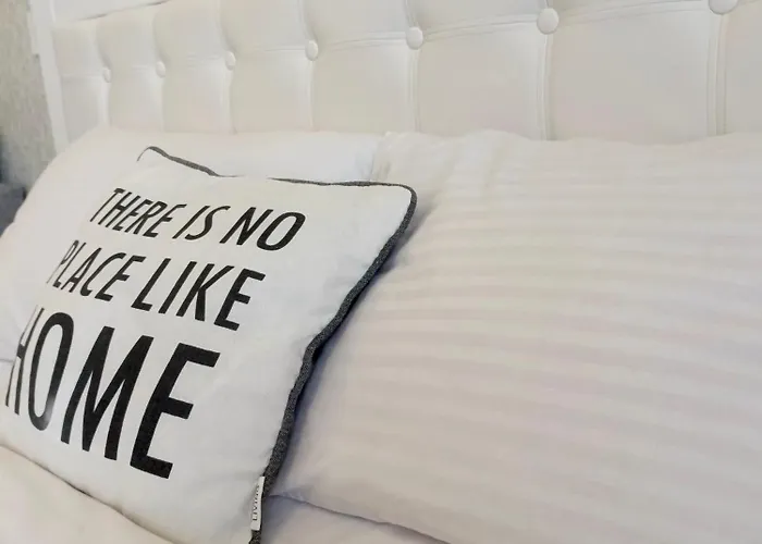 Appartamento современная в аркадии с балконом и видом на море Odessa