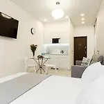 Apartment морская панорама: современные в аркадии