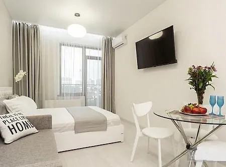 современная в аркадии с балконом и видом на море Appartement Odessa