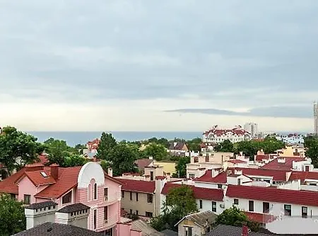 Appartement современная в аркадии с балконом и видом на море