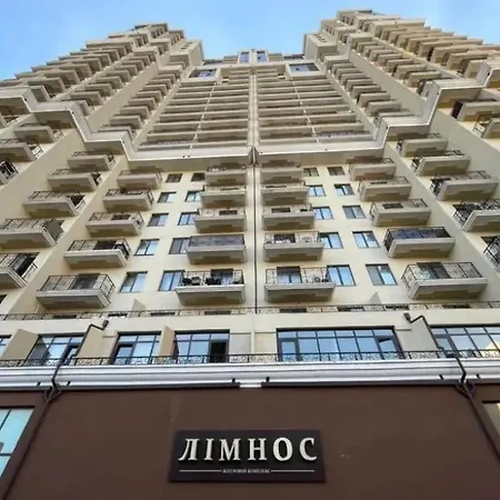 современная в аркадии с балконом и видом на море Apartamento Odessa