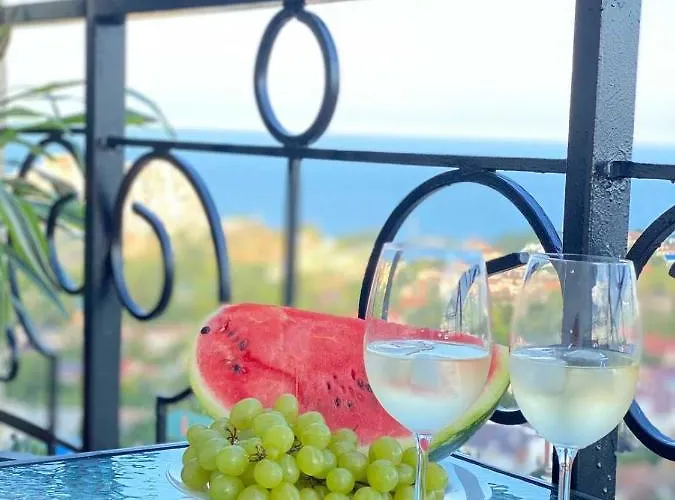 современная в аркадии с балконом и видом на море Lejlighed